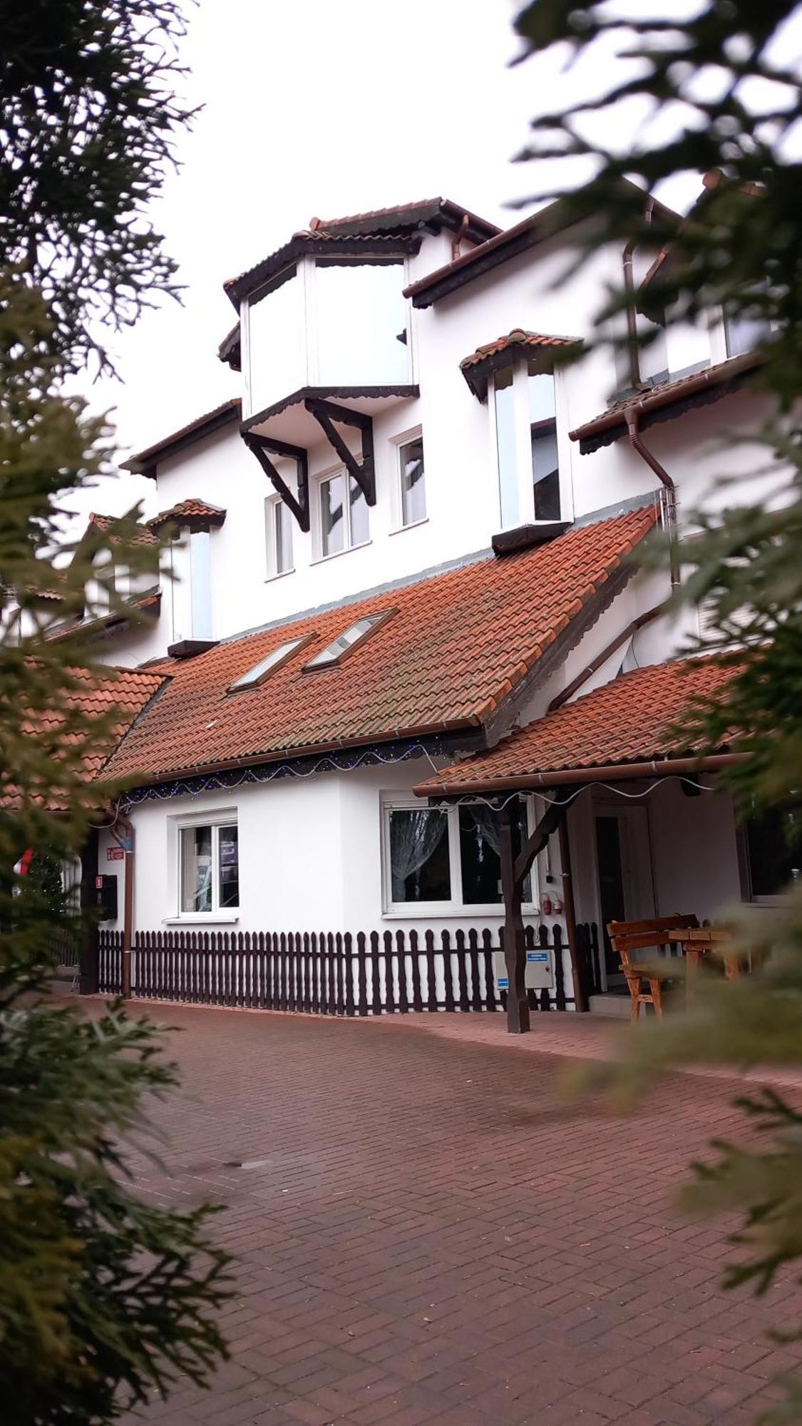 Hotel Dworek วรอตซวาฟ ภายนอก รูปภาพ