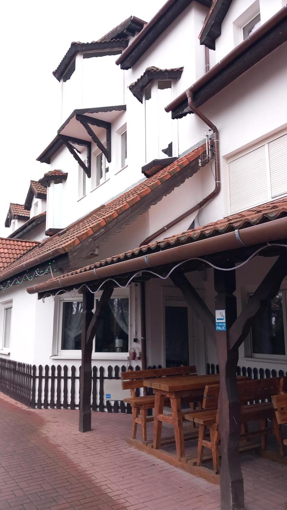 Hotel Dworek วรอตซวาฟ ภายนอก รูปภาพ